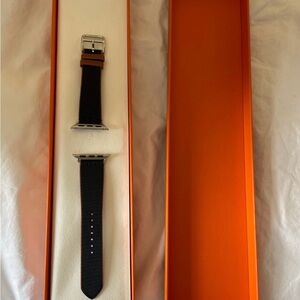 BRAND NEW Hermes Apple Watch band for 41 mm watch